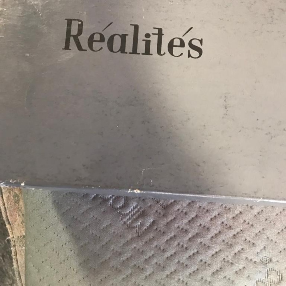 Realites women sandals